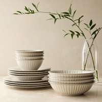 Plats en céramique fantaisie de luxe ensembles d'assiettes en porcelaine assiettes en porcelaine porcelaine mariages restaurant céramique bon fabricant d'assiettes