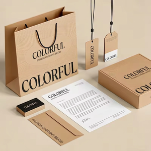 Ensemble de marquage de vêtements de luxe sur mesure : sac de shopping en papier kraft brun naturel, boîte cadeau pour vêtements, et ensemble d'étiquettes personnalisées - Product Image 1