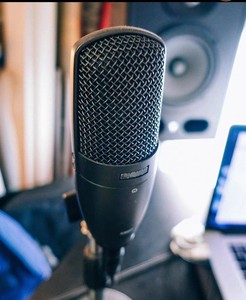 Microphone à condensateur à large diaphragme cardioïde filaire <span class=keywords><strong>SM27</strong></span>, construction en métal et plastique, réduction du bruit pour TikTok, YouTube Live - Product Image 2