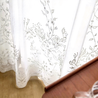 Rideau brodé sur mesure, Voilage brodé Iris