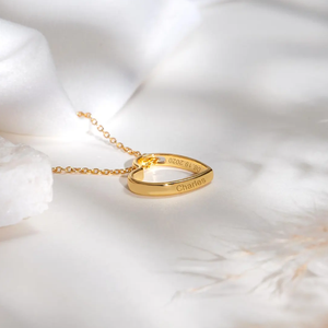 Collier avec pendentif en forme de cœur plaqué or 18 carats en acier inoxydable avec message caché, un cadeau pour exprimer l'amour - Product Image 4