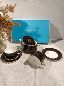 Bestselling Black 300ml Bone China <b>Tea</b> Cups <b>Set</b> with <b>Pot</b> Gift Box Coffee & <b>Tea</b> <b>Set</b> Food Contact Safe Country Style - Product Image 4