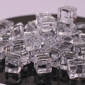 Cristales de Hielo Acrílicos de Plástico al por Mayor, Mini Cuadrados Transparentes Ecológicos de 10-12mm para Decoración Navideña - Product Image 1