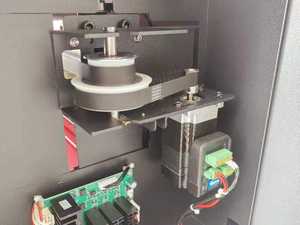 طابعة نافثة للحبر XP600 جديدة بعرض 1900 مم تعمل بالحبر الإيكولوجي المذيب مع خزان حبر قابل لإعادة التعبئة بدون حواف لمدة عام واحد لطباعة لافتات القماش والفينيل وملصقات السيارات - Product Image 6