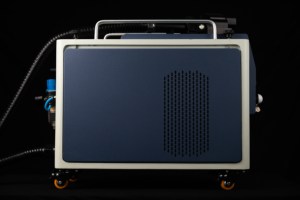 Macchina <span class=keywords><strong>per</strong></span> Pulizia <span class=keywords><strong>Laser</strong></span> a Impulsi DMK 100W 200W 300W <span class=keywords><strong>per</strong></span> Rimozione Vernice/Metallo/Ruggine - Product Image 4