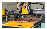 Centre d'usinage CNC ATC pour la production de meubles, avec scie rotative multi-angle pour le bois