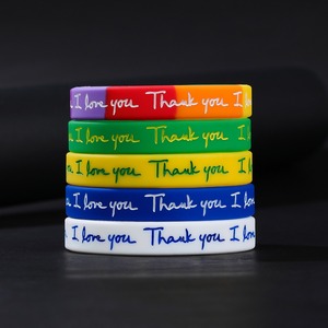 Braccialetto Unisex Colorato con Scritta 'Thank You I Love You Thank You for Loving Me' in Sei Colori per Matrimoni e Compleanni - Product Image 3