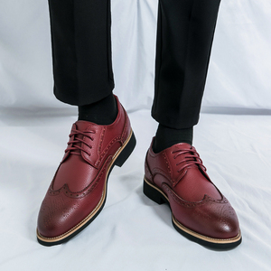 <span class=keywords><strong>Eleganti</strong></span> Scarpe <span class=keywords><strong>Stringate</strong></span> da <span class=keywords><strong>Uomo</strong></span> Classiche Oxford Brogue Rosse Premium con Dettagli Raffinati - Product Image 4