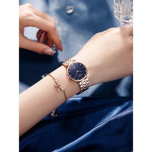 Reloj deportivo de acero inoxidable recién llegado para mujer con movimiento de zafiro y cuarzo - Product Image 6