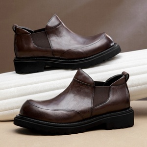 Bottes moto rétro à enfiler pour hommes, faites à la main, à coupe basse, en cuir à semelle épaisse - Product Image 4