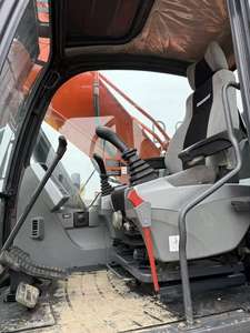 Excavadora Doosan DX300 de 30T con Motor Isuzu y Bomba Hidráulica para Limpieza de Escombros Post-Disastre y Reconstrucción de Carreteras de Emergencia - Product Image 2