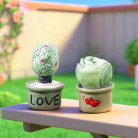 Plantes miniatures pour maison de poupée, accessoires, petites figurines de cactus en résine, verdure miniature pour la décoration de jardin, bonsaï, micro-paysage DIY