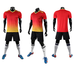 Abbigliamento da Calcio Personalizzabile Senza MOQ, Set di Maglie da Calcio con Nome, Numero e Logo della Squadra Stampati, Tempi di Consegna Rapidi - Product Image 2