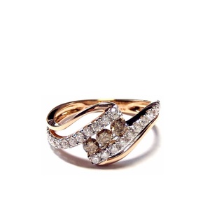 KING O KING Hong Kong Bague de mariage pour femme en or rose massif 18K, sertie de diamants taille brillant 29PC 0.66CT, sertissage en canal, forme torsadée - Product Image 2