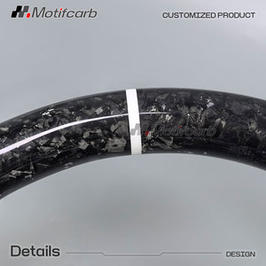 Volante Deportivo Personalizado de Fibra de Carbono Forjado en Plata con Empuñaduras de Cuero para Toyota Corolla Cross RAV4 LE SE XSE XLE TRD 2018-2022 - Product Image 4