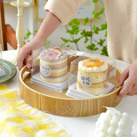 Choix de qualité Boîte à gâteau mousse carrée Conteneurs carrés fabriqués en PET de qualité alimentaire pour emballage de dessert de qualité supérieure avec un design moderne