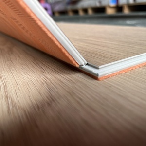 Trung Quốc Nhà sản xuất nhà máy bán buôn sang trọng Vinyl tấm ván sàn ixpe không thấm nước hạt gỗ PVC bấm vào khóa SPC sàn cho phòng tập thể dục - Product Image 2