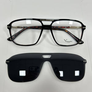 <span class=keywords><strong>Gafas</strong></span> <span class=keywords><strong>de</strong></span> <span class=keywords><strong>Sol</strong></span> con Clip <span class=keywords><strong>de</strong></span> Acetato Duraderas y Elegantes con Clips Polarizados Protección UV400 para Actividades al Aire Libre Venta Promocional Óptica - Product Image 4