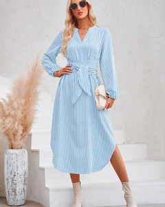 Abito Midi a Righe con Scollo a V per Donna, Maniche Arricciate, Cintura in Vita, Spacco Laterale, Vestito Estivo Casual a Maniche Lunghe per Feste e Uso Quotidiano - Product Image 4