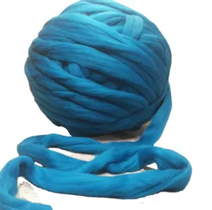 Woolen Blanket Roving Super Chunky Yarn Latest 100% Australian Giant Merino Wool Arm Knitting Hand Knitting Blended Yarn Dyed