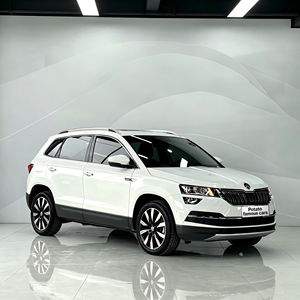 Auto Usata 2021 Skoda <span class=keywords><strong>Karoq</strong></span> TSI280 Edizione Lusso 1.4T MQB SUV Basso Chilometraggio - Product Image 3