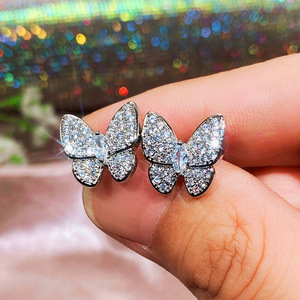 Set di Tre Accessori a Forma di Farfalla per Donne, Moda Semplice per Uso Quotidiano, Set Coordinato - Product Image 6