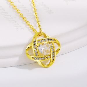 Bellissimo cuore eterno girevole amore cuore rosso <span class=keywords><strong>collana</strong></span> pendente <span class=keywords><strong>quadrifoglio</strong></span> per fidanzata - Product Image 4