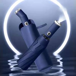 Commercio all'ingrosso completamente automatico parasole parasole ombrello 3 volte ombrello <span class=keywords><strong>LED</strong></span> a doppio uso con torcia a <span class=keywords><strong>LED</strong></span> - Product Image 4