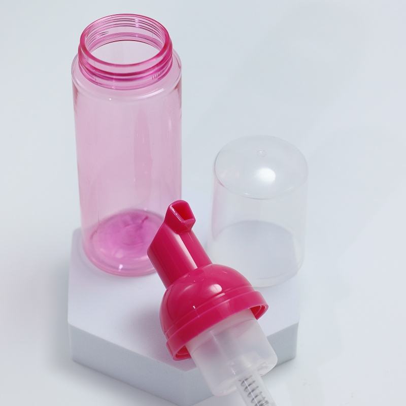 สีชมพูใส