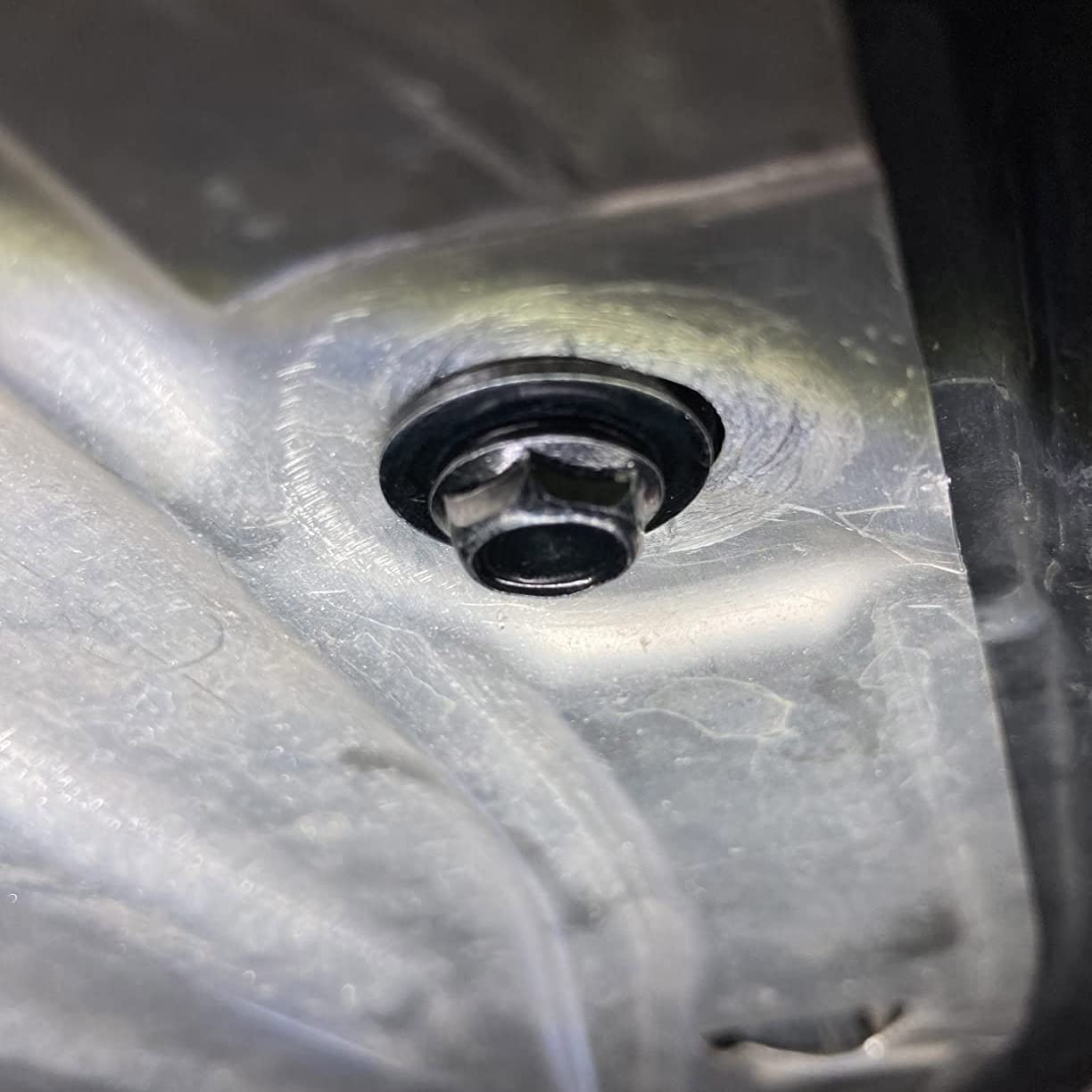 Acquista Bulloni per carrozzeria e clip dado a U M6 Copertura motore Sottocodone Paraspruzzi Protezione Paraurti Parafango Rivestimento Fermo Viti per rivetti di fissaggio in Italia a partire da 1.97