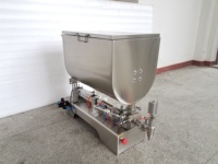 Machine de remplissage semi-automatique pneumatique horizontale pour pâtes, sauces chili, confitures, huiles et liquides – Mélangeur et remplisseur de bouteilles pour emballage industriel
