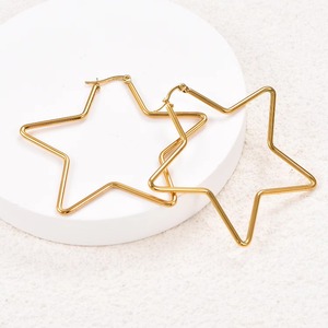 <span class=keywords><strong>Boucles</strong></span> <span class=keywords><strong>d</strong></span>'<span class=keywords><strong>oreilles</strong></span> minimalistes en acier inoxydable poli pour femme, design étoile creuse, style hip-hop rock, bijoux pour fille - Product Image 6