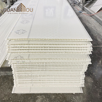 Panneaux muraux décoratifs colorés du fabricant, bordures de plafond, panneaux modernes en PVC étanche Shandong Grid pour immeubles de bureaux
