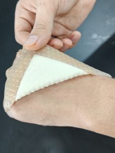 وسادة ضغط من الجل السيليكوني مرنة وذاتية اللصق لعلاج التهاب الجلد تستخدم لحماية وتنعيم الجروح - Product Image 2