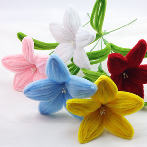 <span class=keywords><strong>Fleurs</strong></span> de lys artificielles en chenille faites à la main en gros pour mariages, fêtes et bouquets cadeaux - Product Image 1