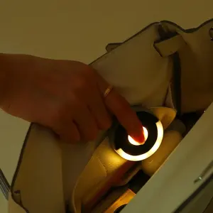 Mini lampe ronde portable avec capteur automatique, commande tactile et clip dorsal pour sac à main, sac à main, éclairage intérieur - Product Image 3