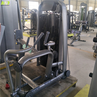 MND FITNESS MND-AN33 Rameur assis en acier pour entraînement des jambes et des bras, conception écologique, usage commercial en salle de sport