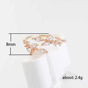 Anello Aperto con Zirconi a Forma di Foglia per Donne, Gioiello da Dito Semplice Ispirato alla Natura - Product Image 5