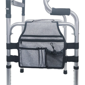 Bolsa de almacenamiento gris para silla de ruedas y cochecito, con soporte para vasos y múltiples bolsillos. - Product Image 2