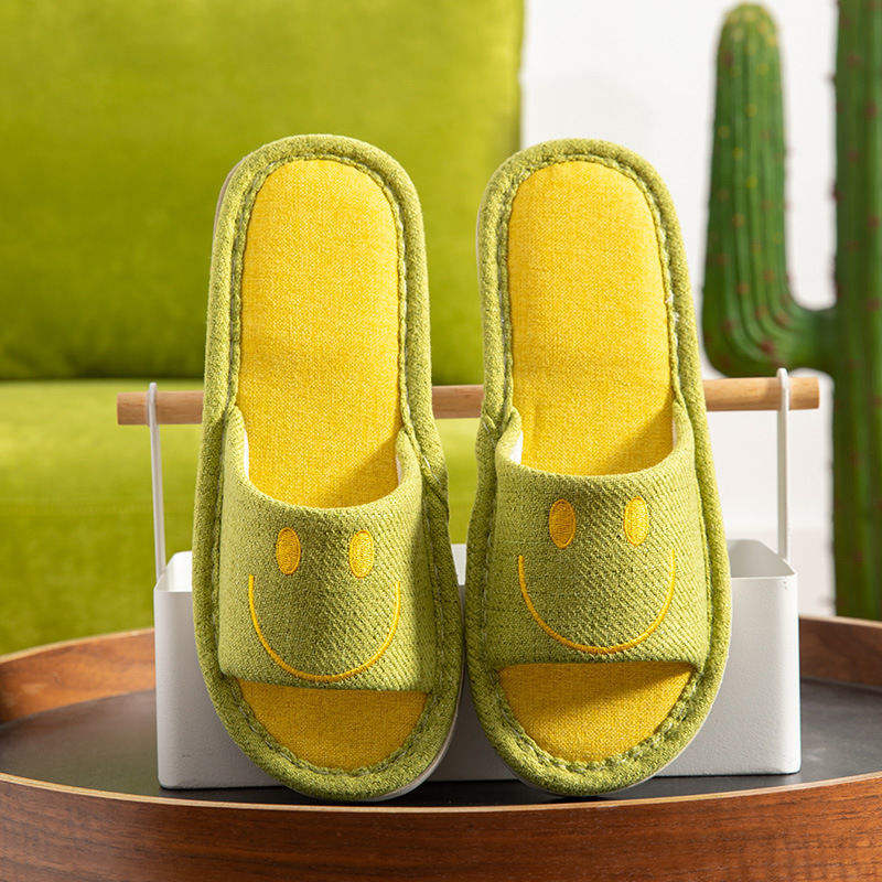 สีเขียวหญ้า [หน้ายิ้มเปิด]