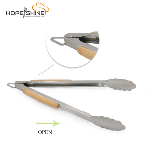 Vente chaude Manche En Bois En Acier Inoxydable Gadgets De <span class=keywords><strong>Cuisine</strong></span> Outils Pain <span class=keywords><strong>Viande</strong></span> BBQ Pinces À Aliments Pour L'extérieur - Product Image 4