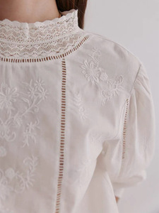 Blusa Blanca de Estilo Francés, Tejida, con Cuello Alto, Bordada, Elegante, Corte Regular, Primavera, ODM, Versátil, para Mujer - Product Image 3