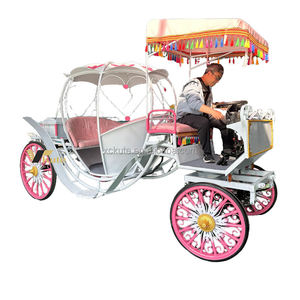 Calèche citrouille de Cendrillon motorisée et illuminée pour Noël - Product Image 1