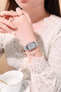 Montre carrée de luxe pour femmes montre à quartz montre en acier inoxydable cristal - Product Image 3