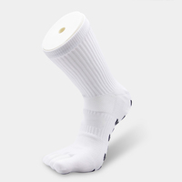 Chaussettes de football antidérapantes avec impression jacquard, option de logo personnalisé, matière Spandex/Nylon/Coton, séchage rapide et respirantes