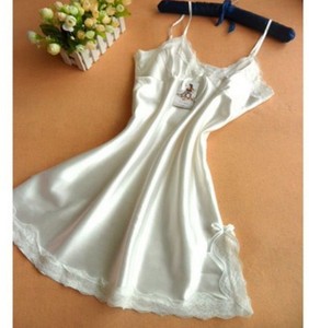 Vente en gros de robes de nuit sexy en satin doux pour femmes, lingerie en dentelle, vêtements de nuit, robes courtes enveloppantes de couleur unie pour femmes - Product Image 6