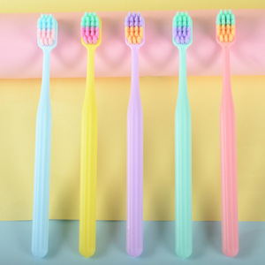Lot de 5 brosses à dents Kasa pour adultes, poils souples, usage domestique, brosse à dents manuelle, protection des gencives - Product Image 1