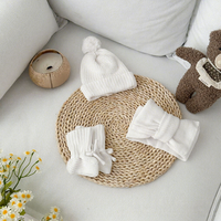 Conjunto de Gorro y Calcetines de Invierno para Recién Nacidos Unisex, Estilo 2026, 100% Algodón, Perfecto como Regalo de Nacimiento