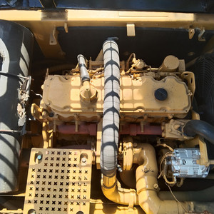 รถขุดขนาดใหญ่ CAT325C น้ำหนัก 25 ตัน พร้อมบุ้งกี๋ขุดขนาด 1.25 ลูกบาศก์เมตร รถขุดตีนตะขาบมือสอง - Product Image 4