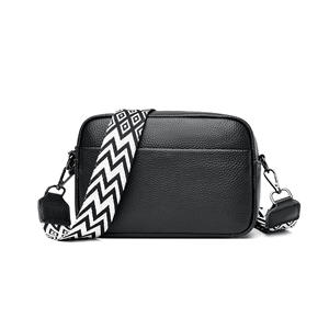 Nieuwe Trendy Bohemian Dames Echt Lederen Messenger Bag Toplaag Koeienhuid Kleine Vierkante Crossbody Schoudertas Ketting Effen - Product Image 1